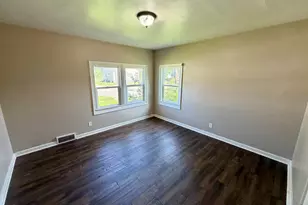 460 Hovey St, Gary, IN 46406 - Photo 12