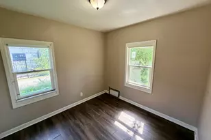 460 Hovey St, Gary, IN 46406 - Photo 10