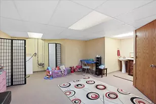 1001 Freedom Cir N, Crown Point, IN 46307 - Photo 24