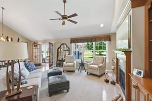 1018 Sterling Ct, Crown Point, IN 46307 - Photo 14
