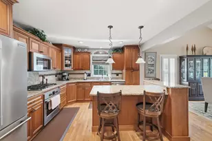 1018 Sterling Ct, Crown Point, IN 46307 - Photo 6