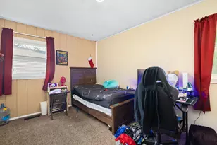303 Miller St, La Porte, IN 46350 - Photo 10
