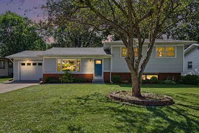 422 S Jackson Boulevard, Chesterton, IN 46304 - Photo 2