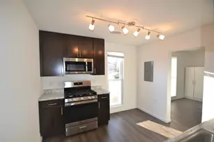 610 Union St, Valparaiso, IN 46383 - Photo 4