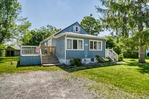 141 N John St, Crown Point, IN 46307 - Photo 1