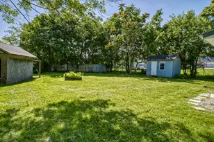 141 N John St, Crown Point, IN 46307 - Photo 16
