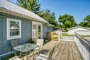 141 N John St, Crown Point, IN 46307 - Photo 4
