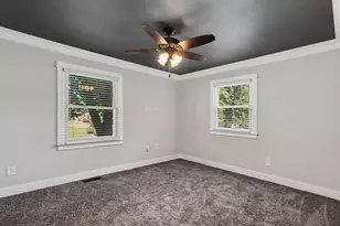 455 Marian Dr, Valparaiso, IN 46385 - Photo 12