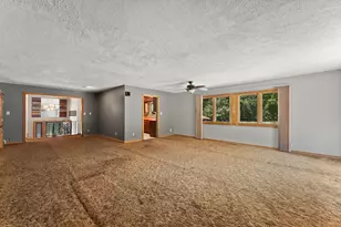 1089 N 200 W, Chesterton, IN 46304 - Photo 10