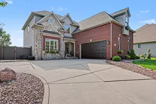 97 Muirfield Dr, Valparaiso, IN 46385 - Photo 2