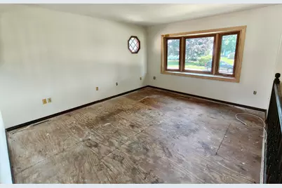 3042 Dutch Mill Street, Portage, IN 46368 - Photo 4