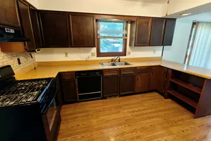 3042 Dutch Mill St, Portage, IN 46368 - Photo 8