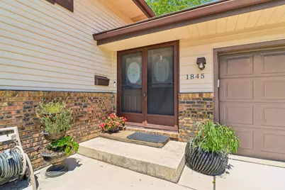 1845 Bluebird Lane, Munster, IN 46321 - Photo 4