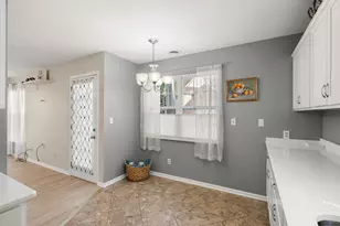 2925 Foggy Glen Dr, Valparaiso, IN 46385 - Photo 10