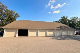 2925 Foggy Glen Dr, Valparaiso, IN 46385 - Photo 24