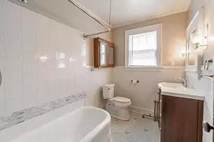 308 Brown St, Valparaiso, IN 46383 - Photo 10