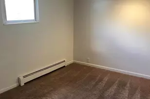 308 Brown St, Valparaiso, IN 46383 - Photo 12