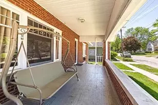 308 Brown St, Valparaiso, IN 46383 - Photo 2