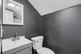 306 Jefferson Ave, La Porte, IN 46350 - Photo 12