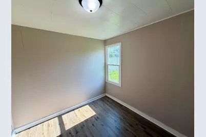 5775 Connecticut Street, Merrillville, IN 46410 - Photo 10
