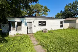 5775 Connecticut St, Merrillville, IN 46410 - Photo 4