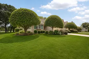 1521 Tamarack Dr, Schererville, IN 46375 - Photo 2