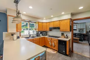 247 Westgate Dr, Valparaiso, IN 46385 - Photo 10