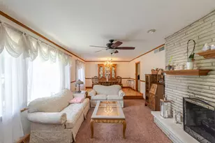 247 Westgate Dr, Valparaiso, IN 46385 - Photo 4