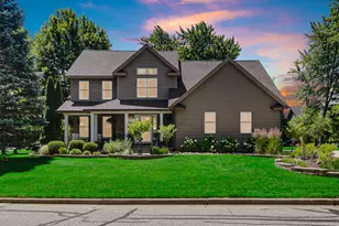 2002 Woodmere Cir, Valparaiso, IN 46383 - Photo 1