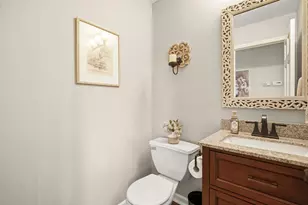 2002 Woodmere Cir, Valparaiso, IN 46383 - Photo 14