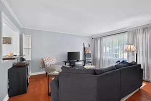722 Fremont Rd, Valparaiso, IN 46385 - Photo 6