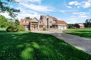 7692 N Emery Rd, Rolling Prairie, IN 46371 - Photo 2