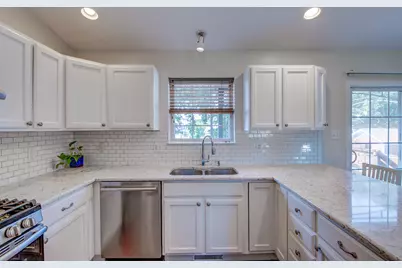 6320 Savannah Avenue, Portage, IN 46368 - Photo 8