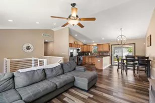12806 Fawn Ct, Cedar Lake, IN 46303 - Photo 6