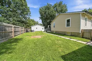 252 S 21st St, Chesterton, IN 46304 - Photo 26