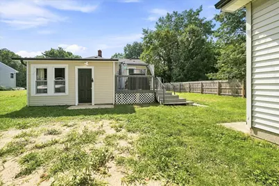 252 S 21st Street, Chesterton, IN 46304 - Photo 16