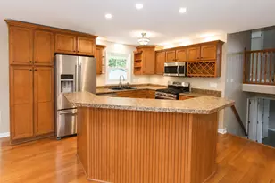 602 Greentree Dr, Trail Creek, IN 46360 - Photo 6