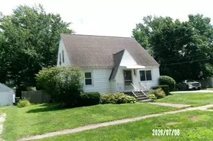 703 N 1st, Kentland, IN 47951 - Photo 4