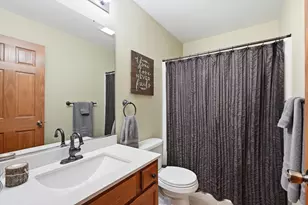 505 17th St SE, Demotte, IN 46310 - Photo 16