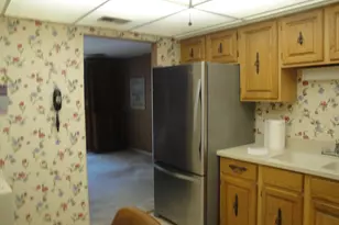 8805 Janeway Ct, Munster, IN 46321 - Photo 6