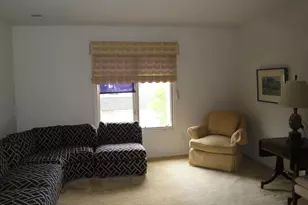 8805 Janeway Ct, Munster, IN 46321 - Photo 10