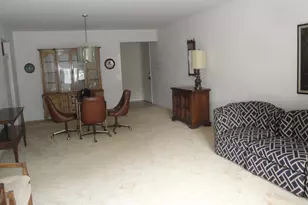 8805 Janeway Ct, Munster, IN 46321 - Photo 12
