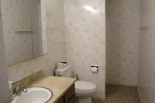 8805 Janeway Ct, Munster, IN 46321 - Photo 18