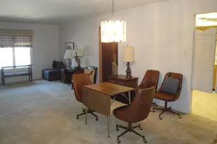 8805 Janeway Ct, Munster, IN 46321 - Photo 14