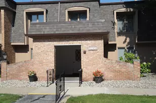 8805 Janeway Ct, Munster, IN 46321 - Photo 1