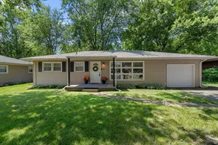 652 N Guyer St, Hobart, IN 46342 - Photo 1