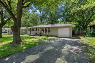 652 N Guyer St, Hobart, IN 46342 - Photo 16