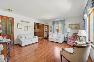 633 Imperial Dr, Crown Point, IN 46307 - Photo 6