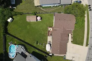 2048 Landmark St, Portage, IN 46368 - Photo 32