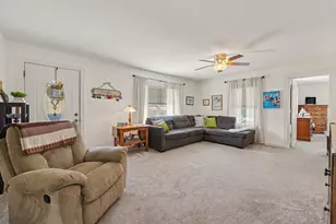 211 Berens St, Dyer, IN 46311 - Photo 4